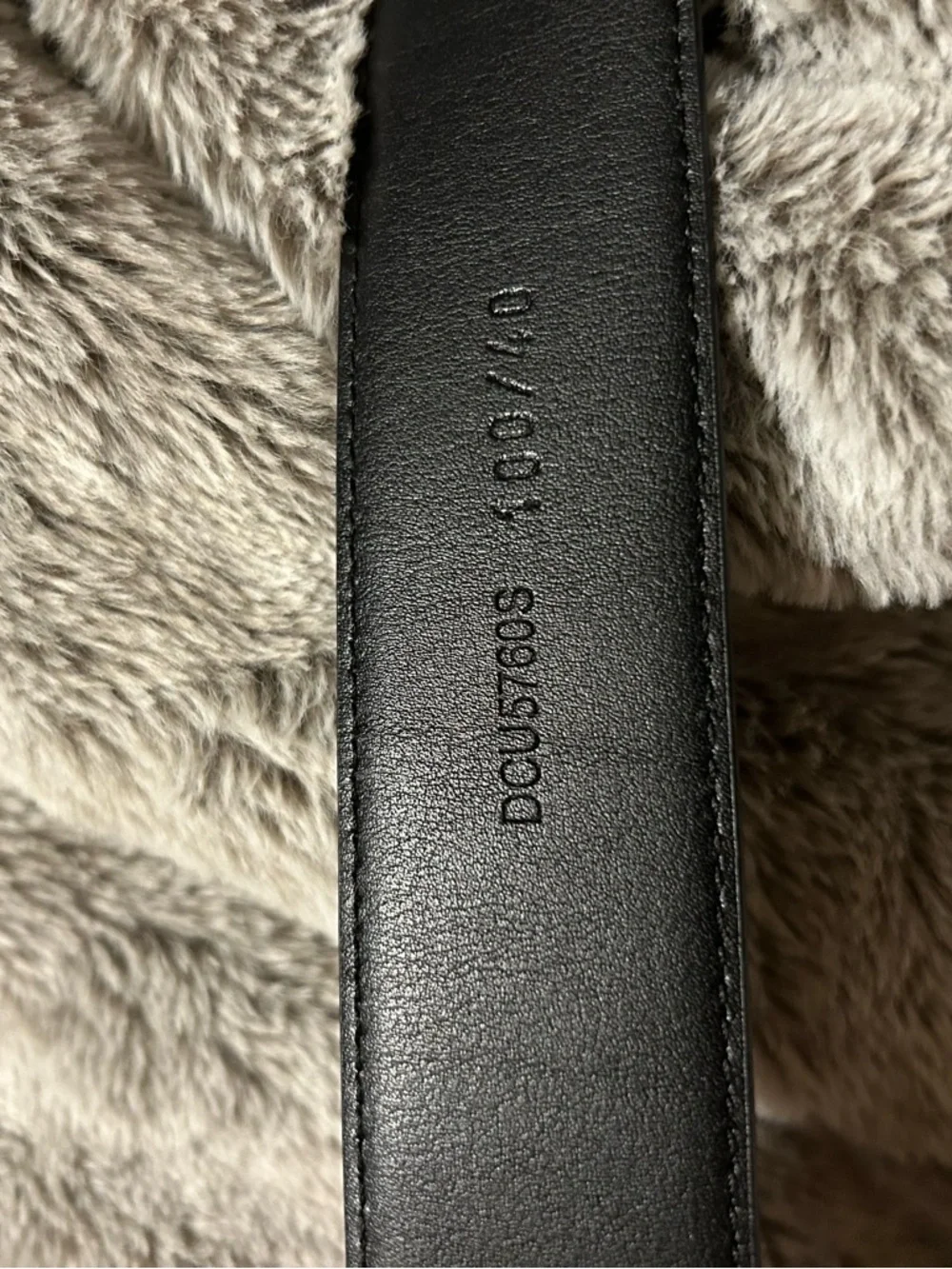 Gold versace Buckle Black Leather Belt - Picture 3 of 3